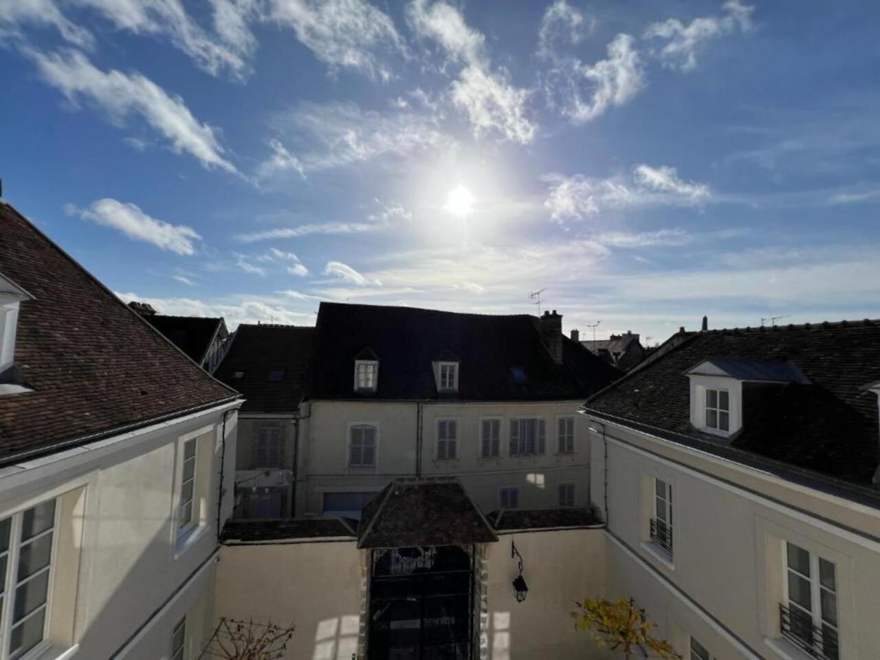 Le Laurencin Sens - La Verriere - Coeur De Ville Bagian luar foto