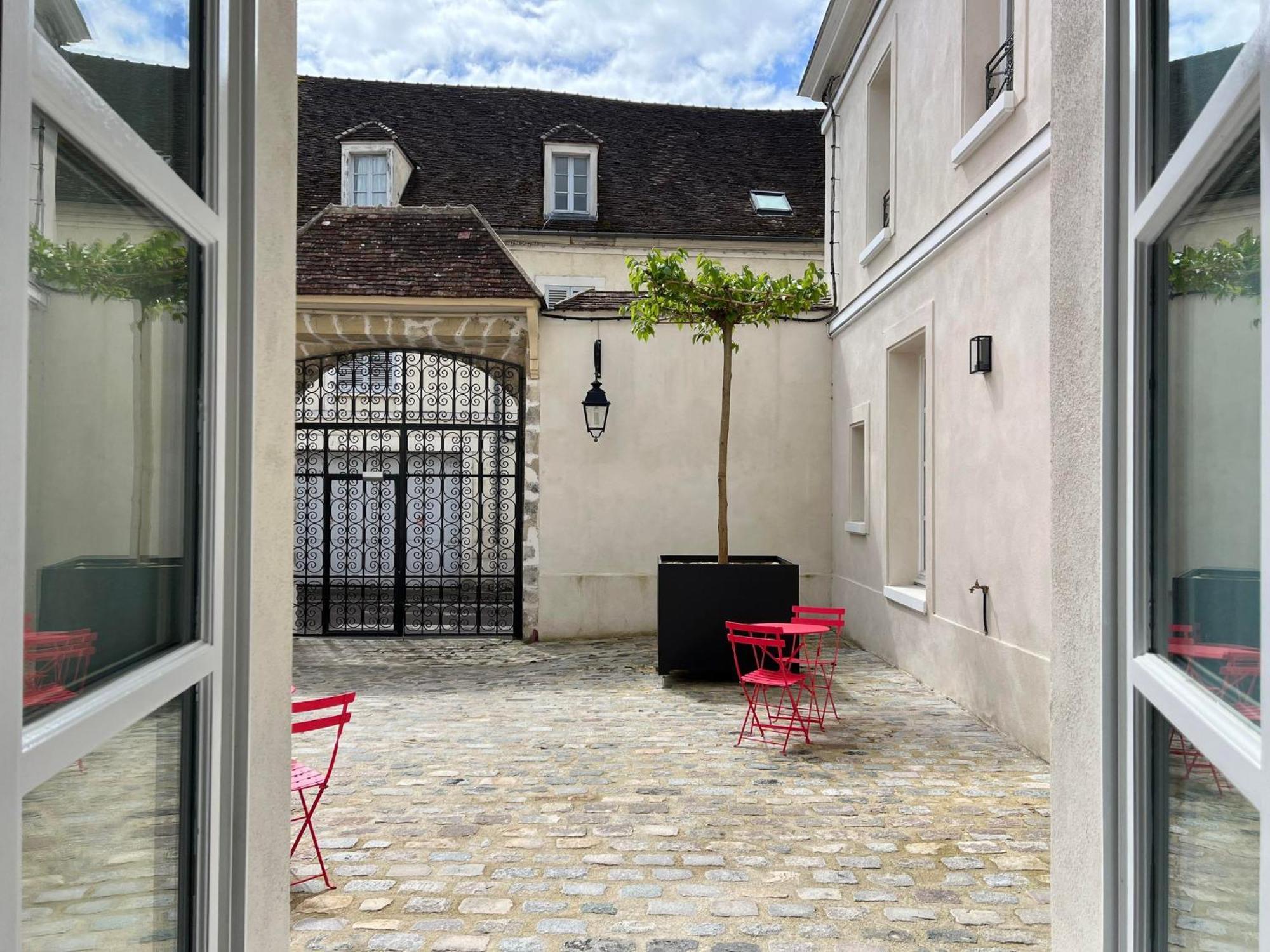 Le Laurencin Sens - La Verriere - Coeur De Ville Bagian luar foto